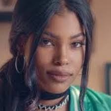 Stream Lary Anne Lopes music