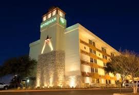 Hotels In Austin Tx Wyndham Garden Austin Hotel Austin Hotels Hotels In Austin Tx Hotel