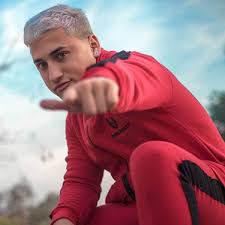 Subo videos todas las semanas, recuerden subscribirse para poder sacarles una sonrisa cada dia!♥ Yao Cabrera Se Vuelve A Enfrentar A La Justicia Por Violencia Y Actos Con Menores De Edad E Online Latino Mx