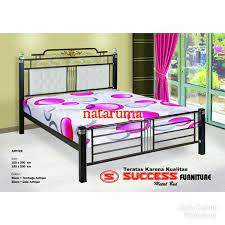 Harga ranjang besi minimalis 120x200. Jual Tempat Tidur Besi Cantik Ranjang Besi Minimalis Klasik Jupiter 180x200 Cm Tanpa Kasur Jabodetabek Saja Di Lapak Nataruma Bukalapak