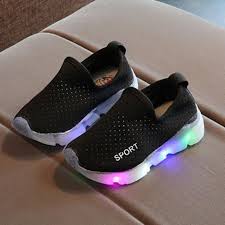 Double scratch sur le dessus. Basket 31 Garcon Good 0835c E0b62