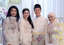 She was the host and face of the goasean channel. 5 Selebriti Ini Tidak Lagi Bergelar Kerabat Diraja