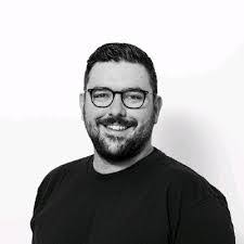 Casey Varela's Instagram, Twitter & Facebook