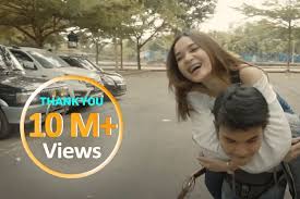 Lagu pop yang sangat populer dan top hits saat ini sangat digemari remaja terutama versi dj remix, salah satunya lagu ku rela dibenci. Lirik Dan Chord Lagu Aku Rela Dari Tri Suaka Halaman All Kompas Com