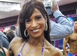 IFBB Pro Heidi Worrell-Osborne in Two-Piece Workout Gear Works Her Back —  Celebwell