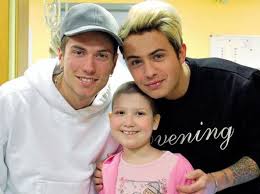 .dove e quando benji fede testo e musica, benji fede dove e quando versione karaoke academy italia, benji fede magnifico difetto official video, filippo bisciglia canta dove e quando in duetto con benji e fede, benji fede tutto per una ragione feat annalisa official video. T Shirt Maglie E Camicie Dove E Quando Siamo Solo Noise Maglietta Tshirt Benji E Fede Com