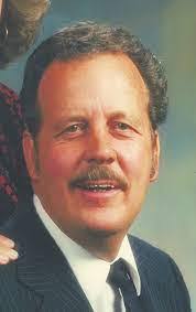 Lori Hostetter's Instagram, Twitter & Facebook