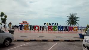 Located between 7th and 8th mile of pd, teluk kemang is where most hotels, resorts and family apartments are concentrated. Pantai Peranginan Teluk Kemang Port Dickson