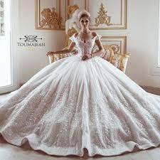 Toumajean Couture On Instagram Toumajean Couture Toumajean Couture Toumajeanco Robes De Mariee Disney Robe De Mariee Princesse Robes De Mariee Romantique
