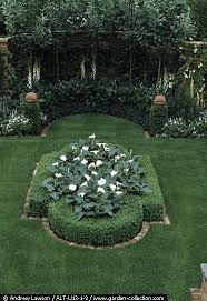 Formal Garden With White Flowers Gardening For You Formal Garden Design White Flowers Garden Boxwood Garden
