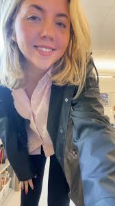 HAPPY WEDNESDAY GALS!!! 💗💗💗 #OOTD #outfitinspo #girltok #foryou