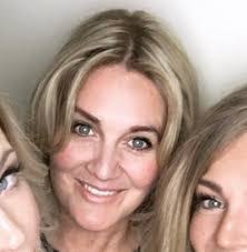 Lesley Mcmanus's Instagram, Twitter & Facebook