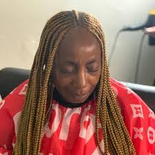 Lola Hillman's Instagram, Twitter & Facebook