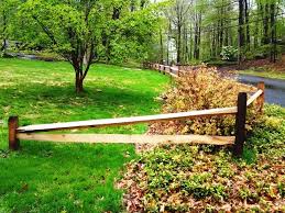 Best thing about using split rail fence for landscaping is that they are relatively easy to build and, as such, can install it yourself. Pin By Salem Fence Co On Wood Fence Fence Landscaping Privacy Fence Landscaping Backyard Fences