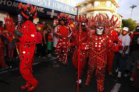 Le carnaval doit ses origines à l'église catholique. L Histoire Des Antilles Et De L Afrique Le Diable Rouge Le Personnage Du Mardi Gras
