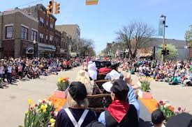 Since 2001, dutch flowers has provided quality floral arrangements to the kansas city community. Best Flower Festival Winners 2016 Usa Today 10best