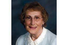 Jeanette Summers's Instagram, Twitter & Facebook