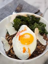 Quinoa Breakfast Bowl With Crispy Kale Chips Recipe Quinoa Breakfast Bowl Food Network Recipes Breakfast Bowls