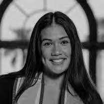 Iris Hyde's Instagram, Twitter & Facebook