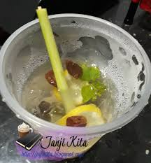 Berikut ini kami hadirkan resepi air soda sedap daripada fauziah yahya di laman facebook. Resepi Air Soda Herbs Janji Kita
