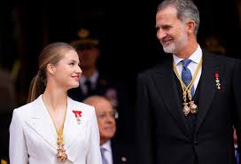 Spain's Crown Princess Leonor turns 18 and is feted as the future queen |  AP News