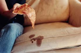 Flecken auf sessel, sofa und couch lassen sich schwerlich verhindern. Flecken Entfernen Klassische Tipps Von Erfahrenen Hausfrauen Teppich Reinigen Tapeten Entfernen Olflecken Entfernen