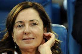 Barbara palombelli 2021 estatura (altura): Chi E Barbara Palombelli Biografia E Carriera Della Conduttrice Di Forum Popcorn Tv