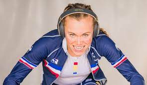 She finished eighth, 3 minutes and 41 seconds behind the winner jolanda neff. Loana Lecomte Le Sport De Haut Niveau Ca Te Permet D Avoir Une Autre Vision De La Vie Ablock