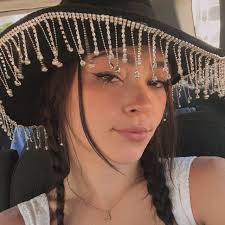 Lexi Schaben (@lexischaben)