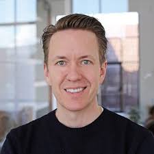 Learn about the Mentors helping entrepreneurs in our program