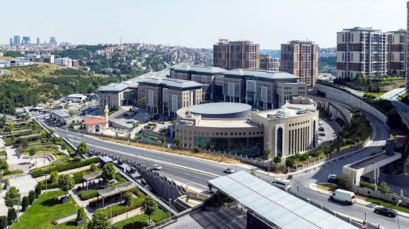 Haliç Üniversitesi Projesi