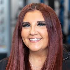 Nicole Larson's Instagram, Twitter & Facebook