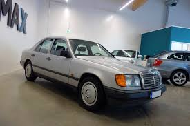 1989 Mercedes Benz 200e W124