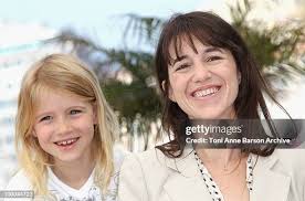 153 Morgana Davies Fotos und hochauflösende Bilder