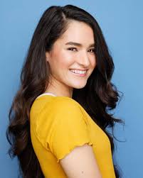 Mia Delaney's Instagram, Twitter & Facebook