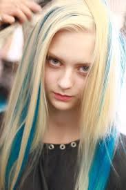 Pin By Amanda Turley On Obesessed With The Pretties And Hair Hair Hair Edgy Hair Hair Styles Edgy Hair Color