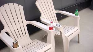 Repurpose Frosting Containers As Cup Holders On Cheap Outdoor Furniture Cheap Outdoor Furniture Plastic Furniture Plastic Patio Chairs