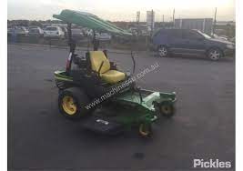 This unit is driven off of both sides of the engine. Used John Deere 797 Ride On Mowers In Listed On Machines4u