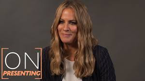 32c, date de naissance, couleur des cheveux, couleur des yeux. Presenting Love Island I M A Celebrity The X Factor More Caroline Flack On Presenting Youtube