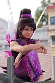 Pin By Maeva Robert On Princesses And Fairies Disneyland Face Characters Disney Cosplay Disney Characters Costumes