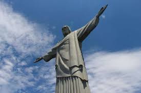 Christ the redeemer , portuguese cristo redentor , colossal statue of jesus christ at the summit of mount corcovado , rio de janeiro , southeastern brazil. Igreja E Governo Disputam Receitas Do Cristo Redentor