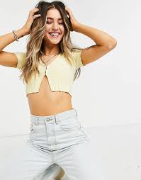 We use cookies for two reasons: Bershka Kurz Geschnittenes Geripptes Oberteil In Zitronengelb Mit Hakenverschluss Asos