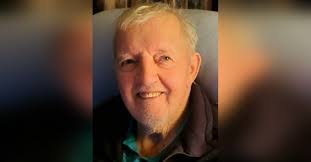 Richard Bertelsen's Instagram, Twitter & Facebook