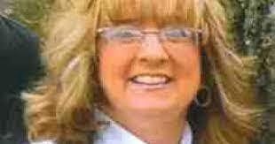 Shellie Pace's Instagram, Twitter & Facebook