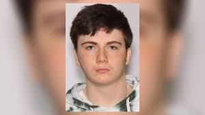 18-year-old Ohio man, member of alleged online swatting group wanted by FBI 