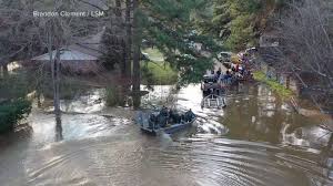 Forecasters warned heavy rain, flash flooding and dangerous surf posed the biggest threats as alberto's ragged core made landfall near laguna beach. Soggy Neighborhoods Under Flash Flood Warning In Mississippi Abc News