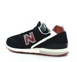 Contrary to most footwear brands, new balance manufactures shoes in a. New Balance 996 Homme Noir Marron