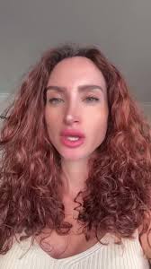 Άντρες 40+ και επιθυμία για νεότερες σχέσεις