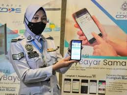 Dah berani nak bawa laju jangan malas nak bayar saman. Diskaun 50 Peratus Saman Sempena Hari Polis