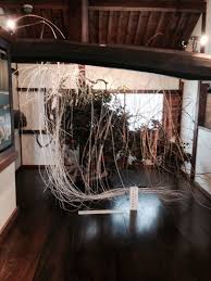 20140209假屋崎省吾 徳島県美馬市脇町吉田邸 shogo kariyazaki large scale floral ikebana installation